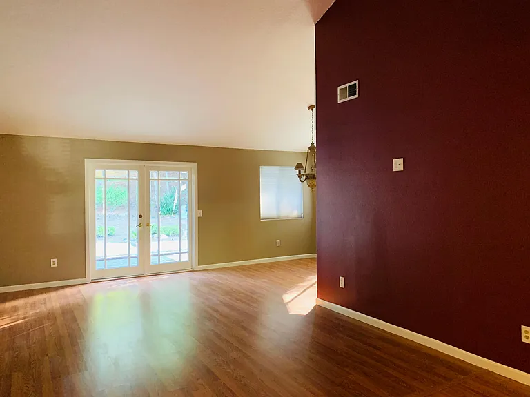 23665 Meadcliff Pl — Photo 3