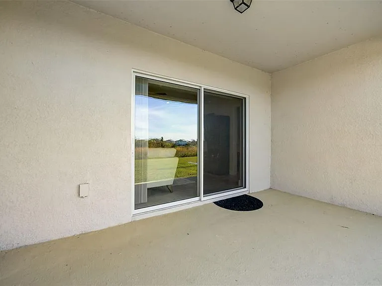 18027 Turning Leaf Cir — Photo 36