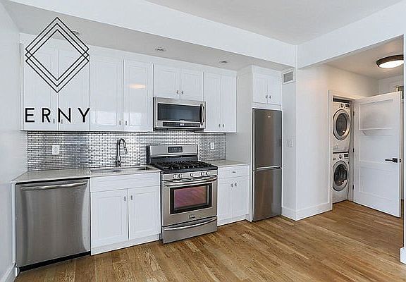 2nd image of 2178 19th St APT 5