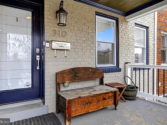 4th image of 310 16th St NE