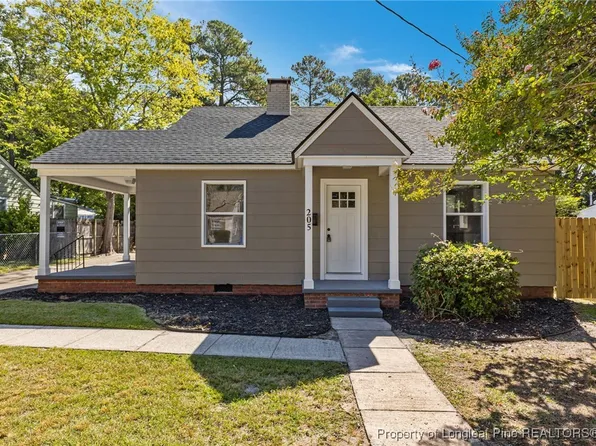 205 Pinecrest Dr, Fayetteville, NC 28305