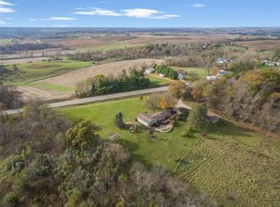 3327 55th Street Trl, Center Pt, IA 52213