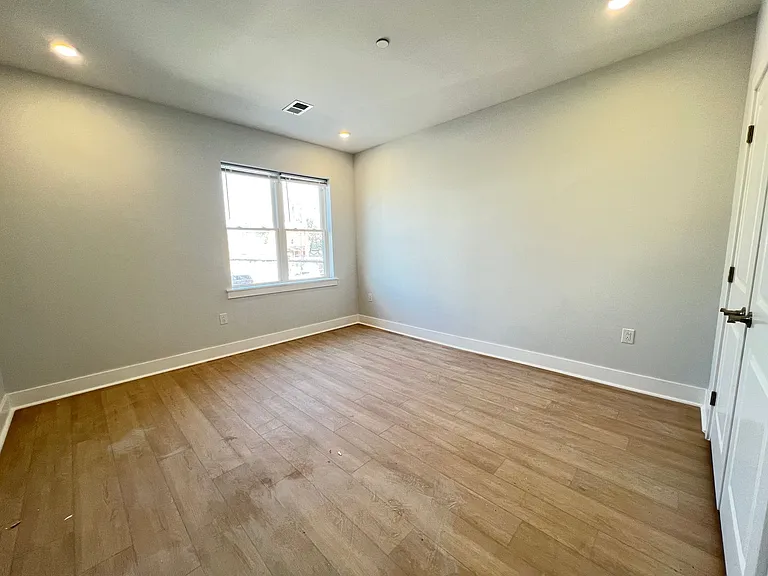 4140 W Girard Ave — Photo 17