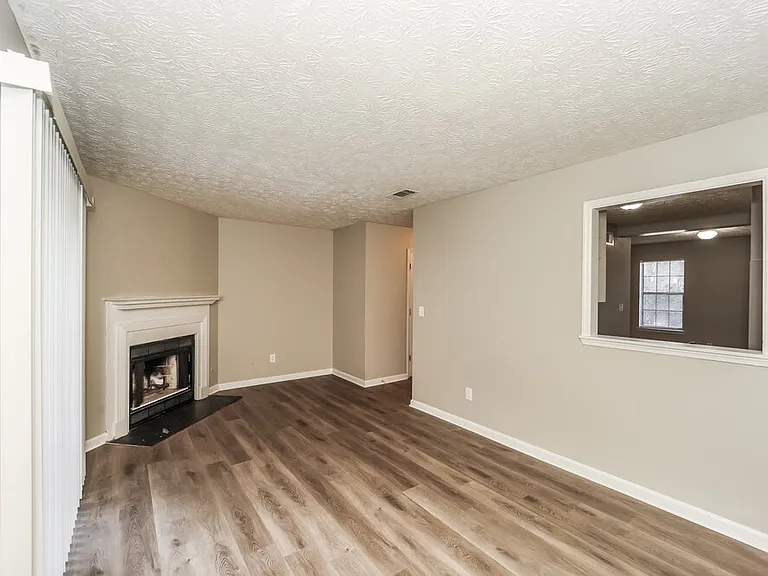 2068 Sitser Ln — Photo 7