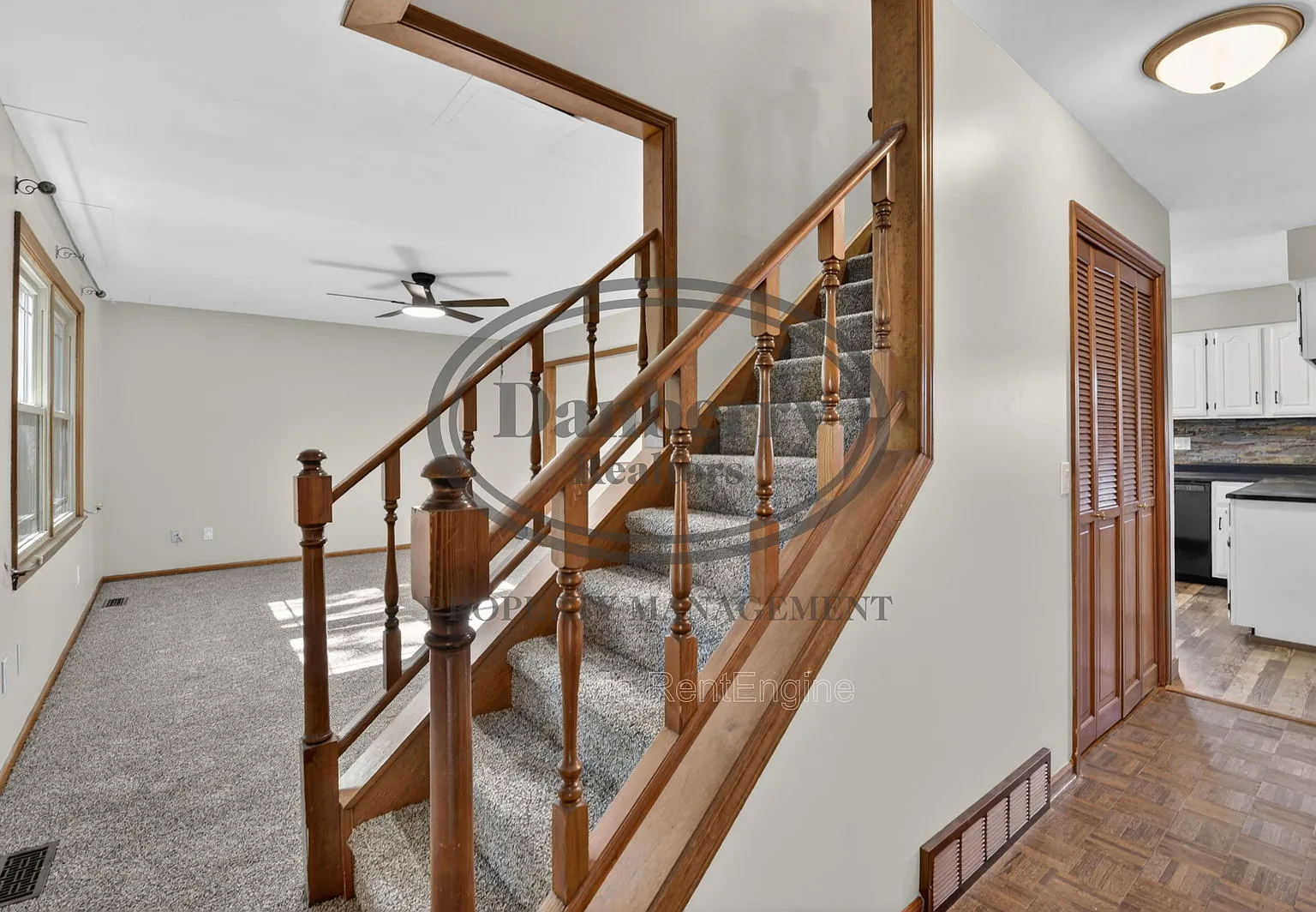 3 bed, 3.0 bath, 2139 sqft, $2,500 — Photo 4