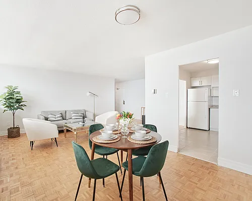 53 Warrender Ave #1 BD Photo 1