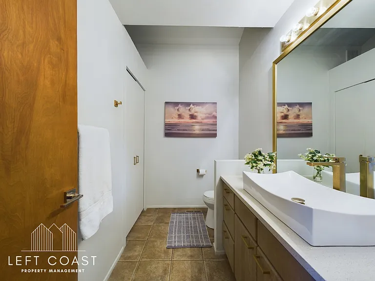 132 Salishan Dr — Photo 44