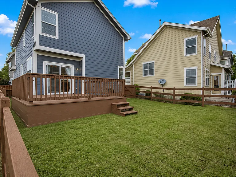 3884 Red Deer Trl — Photo 33