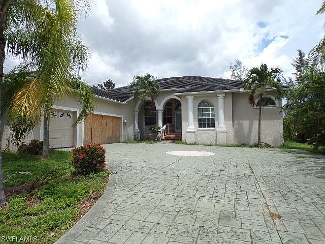 1st image of 7255 Lake Dr