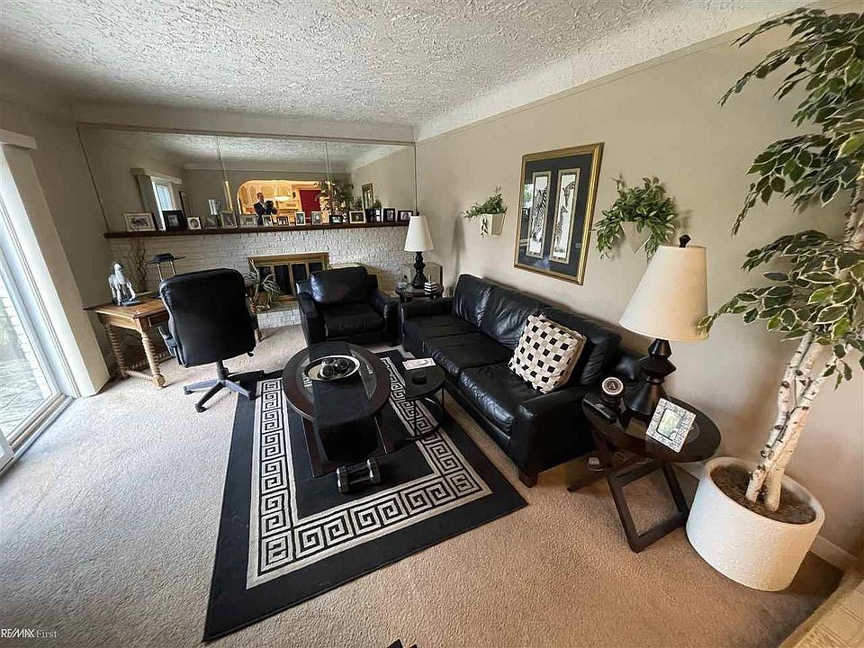 38127 Rockhill Rd, photo 14