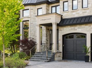 14 Westglen Cres, Toronto, ON M9B 4R1