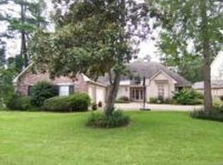 5823 Lake Shadow Dr, Baton Rouge, LA 70817