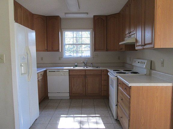 3rd image of 2234 Pin Oak Cir