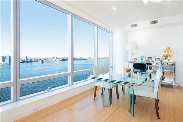 Rented by (Legacy) Elegran | media 90