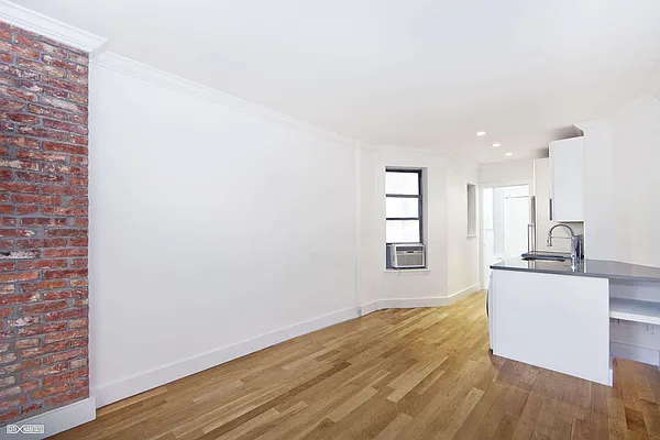 Rented by Citi Habitats | media 10