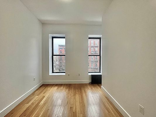 4th image of 1063 Bedford Ave #3L