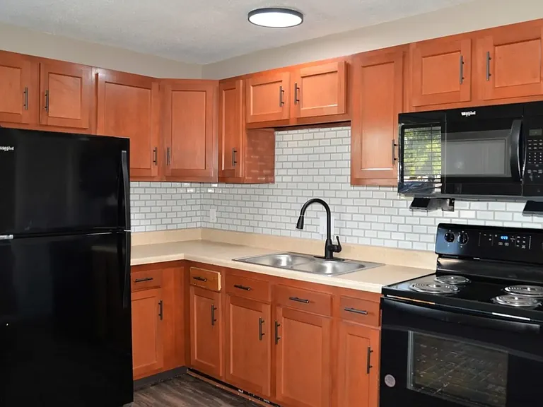 Fountainview Apartments — Photo 5