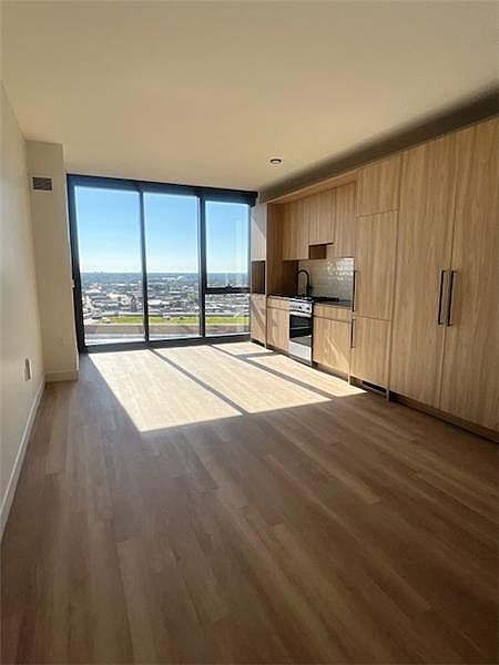 1st image of 300 N Elizabeth St #505