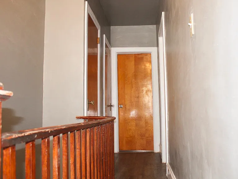 184 W Luray St — Photo 10