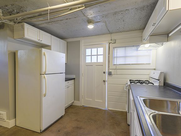 2nd image of 2600 Dupont Ave S APT 6