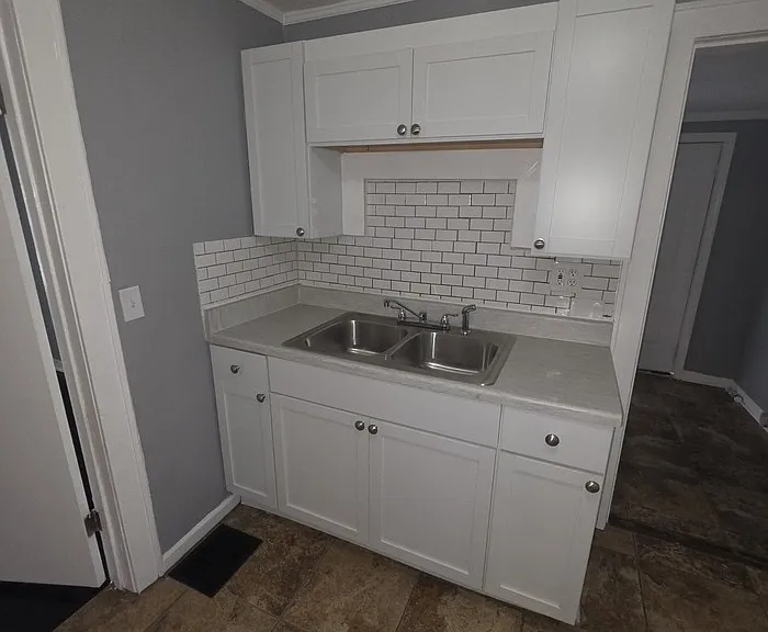 1918 S Willow Ave — Photo 8