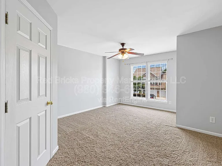 9425 Shumacher Ave NW — Photo 23