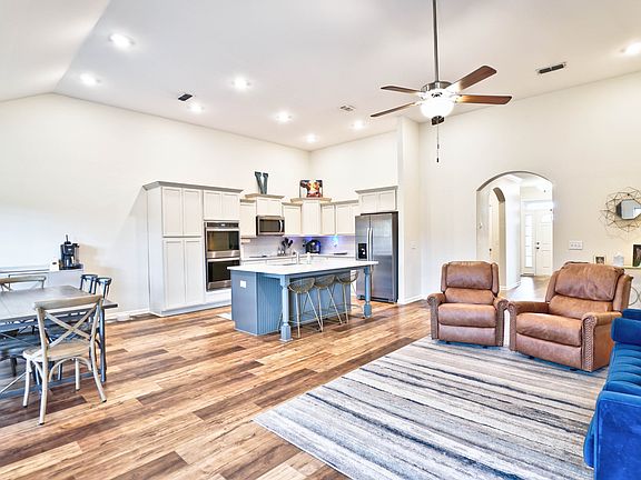 5th image of 1282 Cotillion Dr