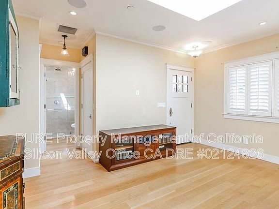 4th image of 212 Monterey St #A