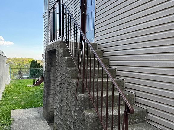 4th image of 71 Starbuck St