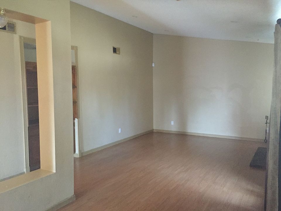 2nd image of 13822 Rockport Ct