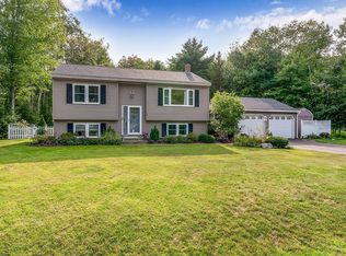 13 Eider Ln, Topsham, ME 04086