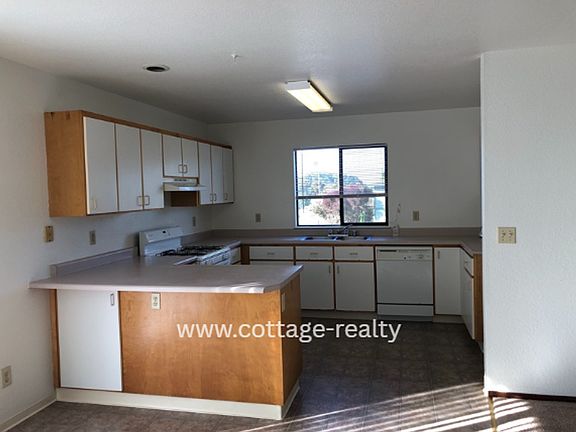2nd image of 1431 Larissa Cir #D