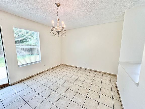 5th image of 2708 Maegen Cir