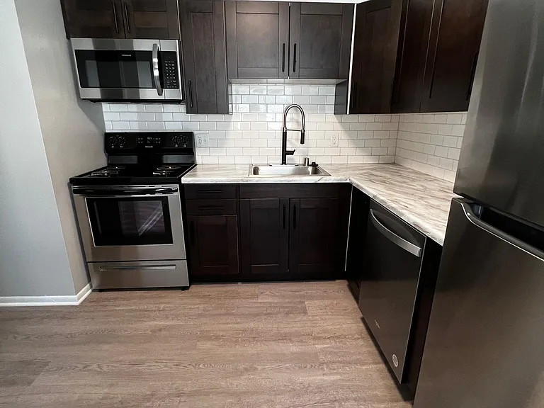 1309 Ruskin St #4 — Photo 1