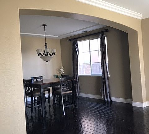 Beautiful hardwood expresso finish floora