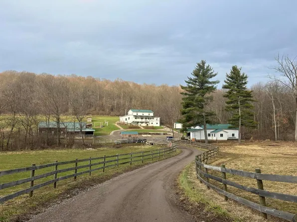 11407 Cullison Rd, Frazeysburg, OH 43822