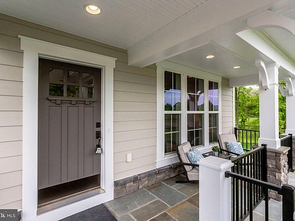 3rd image of 3150 Silvan Woods Dr