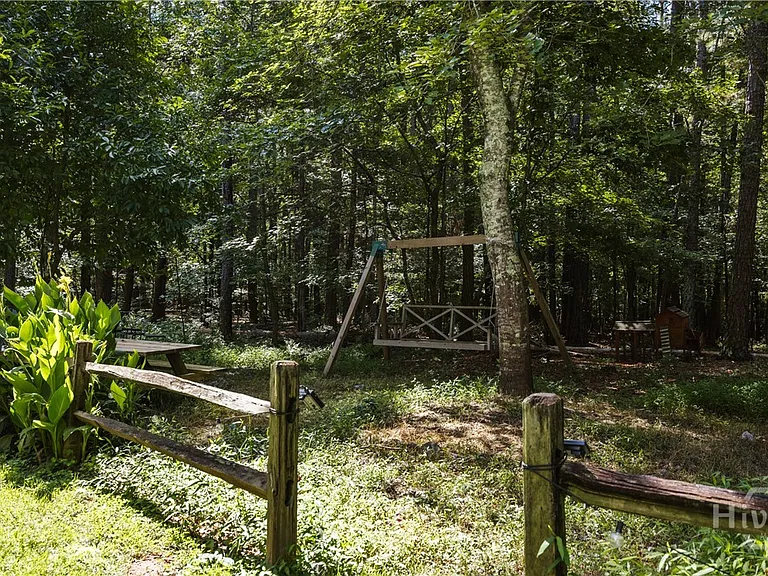 2221 Whippoorwill Rd — Photo 39