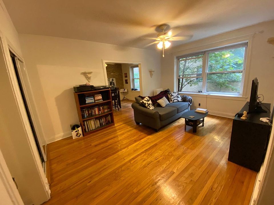 1st image of 3746 N Pine Grove Ave APT 1E