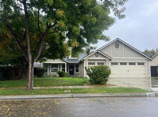 2648 N Vickie St, Visalia, CA 93291