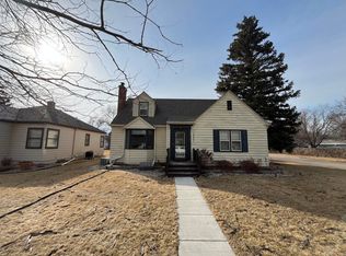 1021 N Washington St, Aberdeen, SD 57401