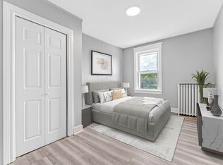 395 Chapel St #2, Ottawa, ON K1N7Z5