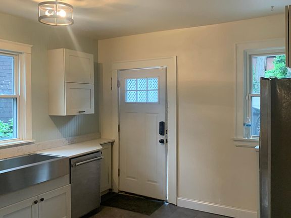 Kitchen. Completely remodeled