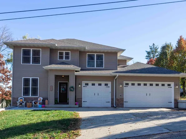 3640 Crescent Ct, Dubuque, IA 52003