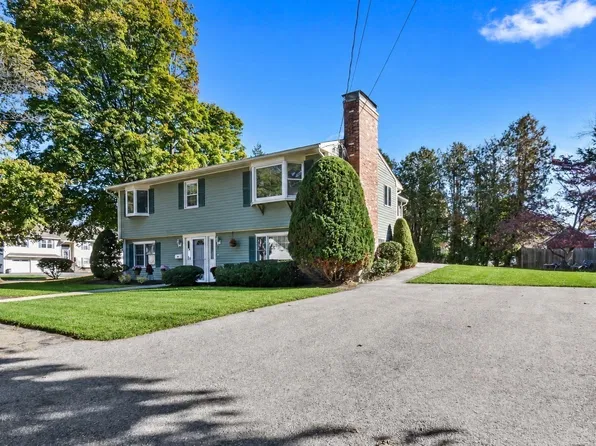 38 Sonning Rd, Beverly, MA 01915