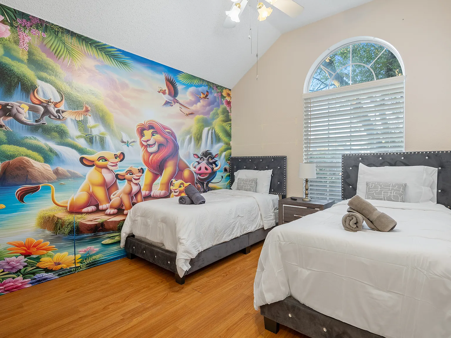 3 bed, 1499 sqft, $4,900 — Photo 3