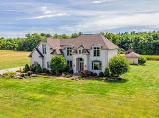 21 Wandering Mdws, Wilbraham, MA 01095