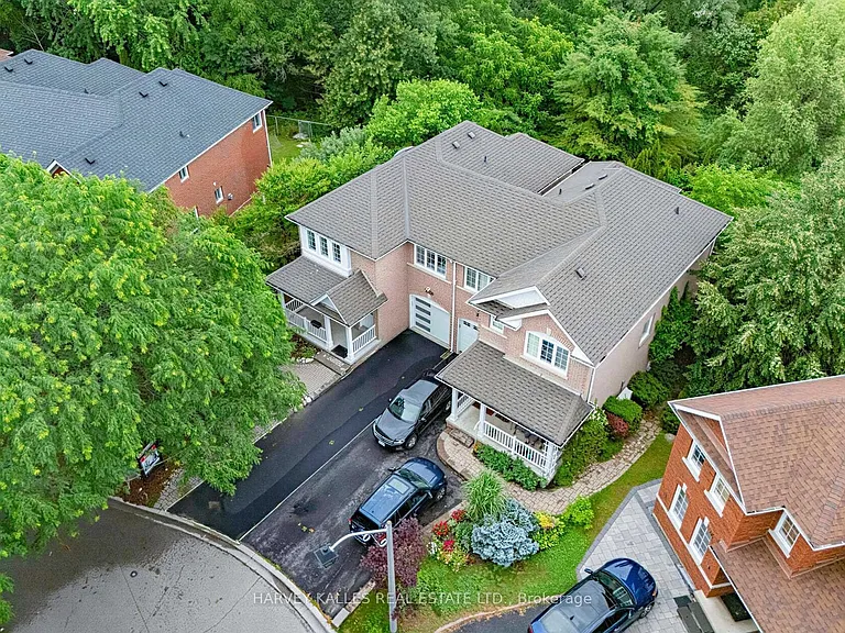 2120 Erin Gate Blvd — Photo 3