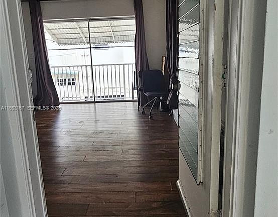 3rd image of 835 Meridian Ave APT 12A