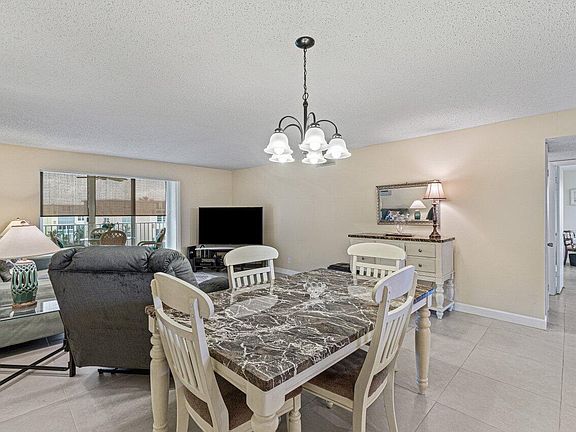 5th image of 2515 NE 2nd Ct APT 414